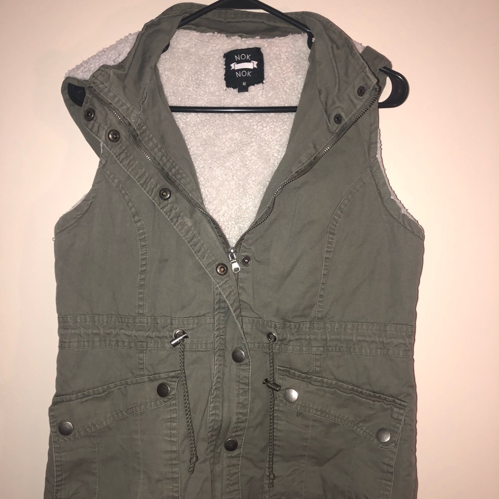 Very soft sleeveless hooded vest